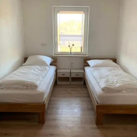 Apartment Monteur- Und 1 - Haus Weitblick